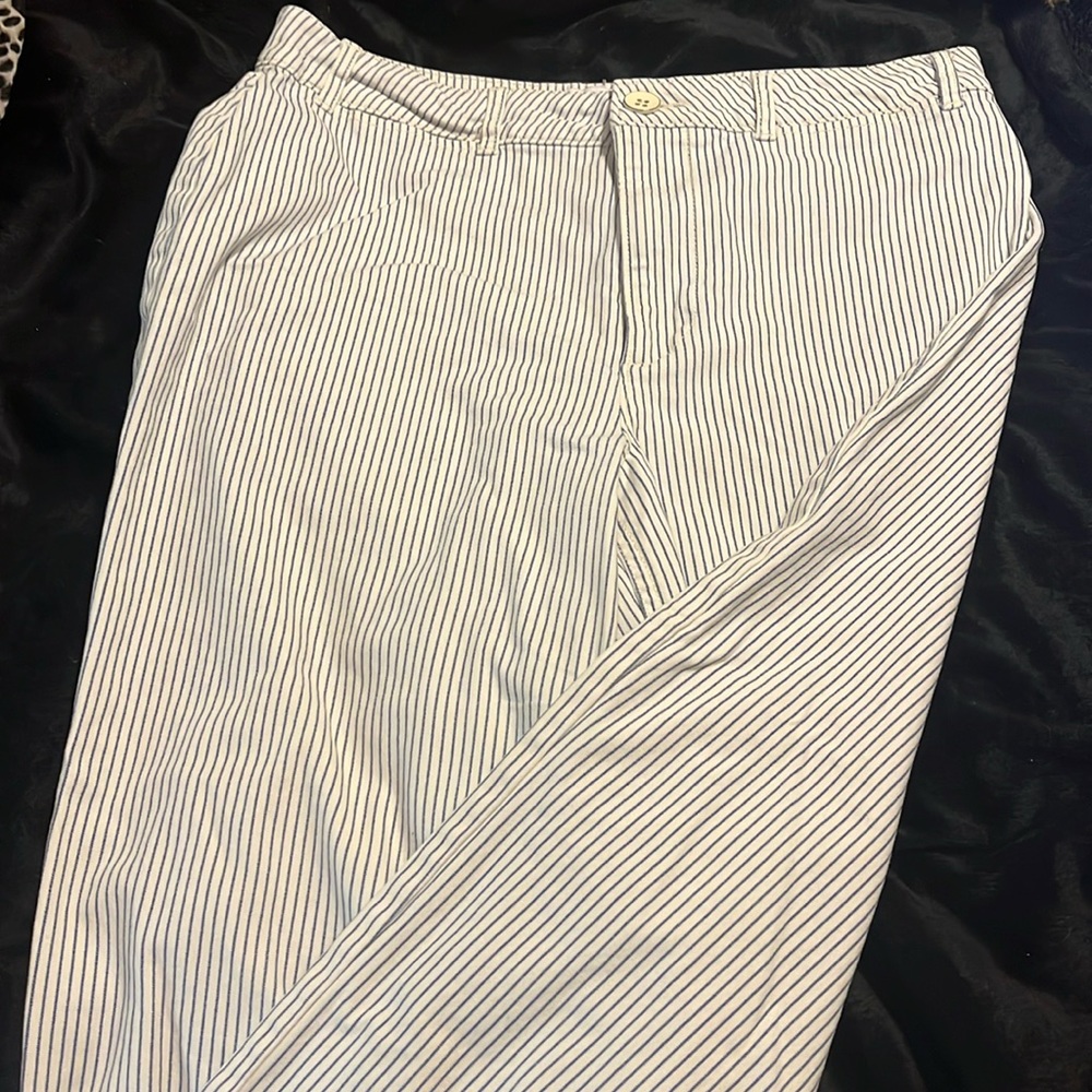 Old Navy like new striped trouser with beautiful button.